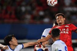  -中超|泰山11日晚客场对阵河南队，破解密集防守是关键