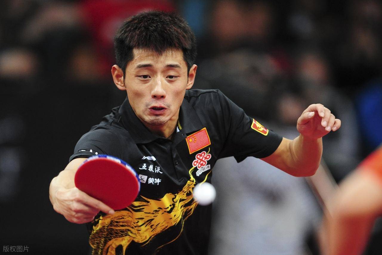 乒乓球反手拉球拧腰发力核心：找对方向才不白费劲